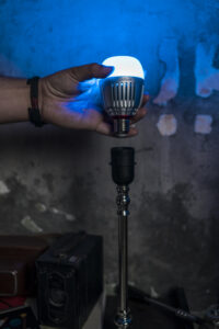 APUTURE Accent B7c RGBWW LED smart bulb