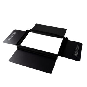 APUTURE Barn Door for Nova P300c