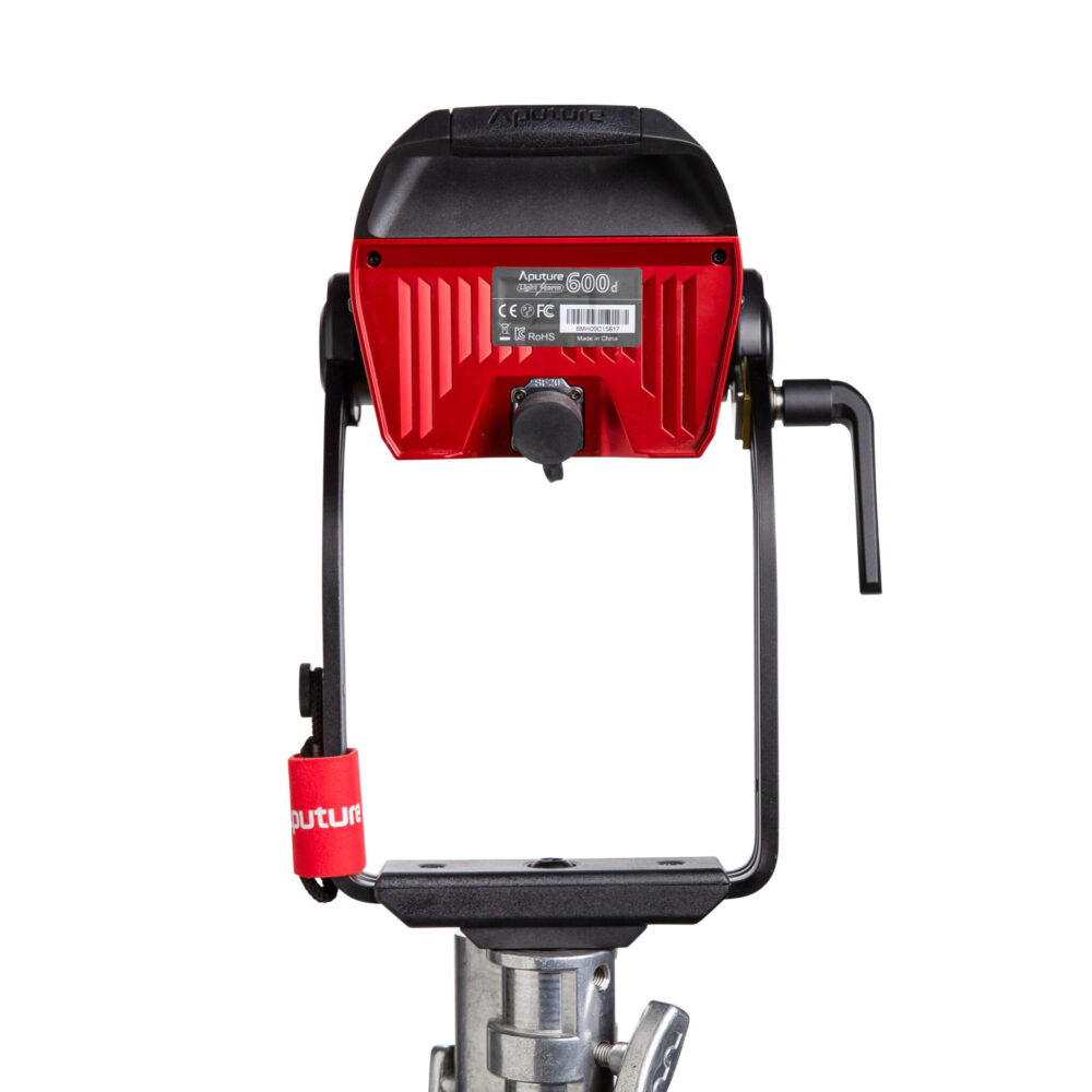 APUTURE Light Storm 600d