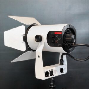 KINOTEHNIK Practilite 604 bi-color LED fresnel with DMX (valge)