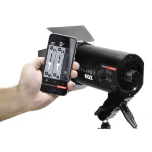 KINOTEHNIK Practilite 602 bi-color LED fresnel