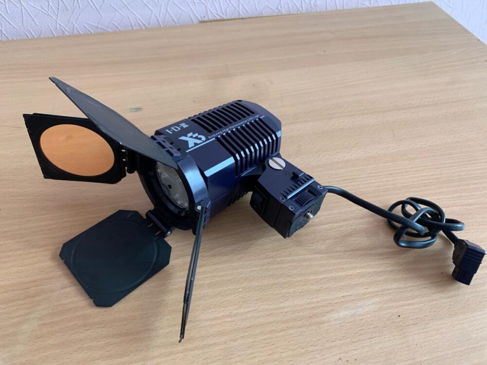 IDX X3-Lite 35W high performance LED camera light (used)
