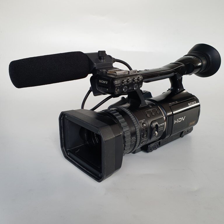 SONY HVR-V1E HDV/DVCAM camera kit (used)