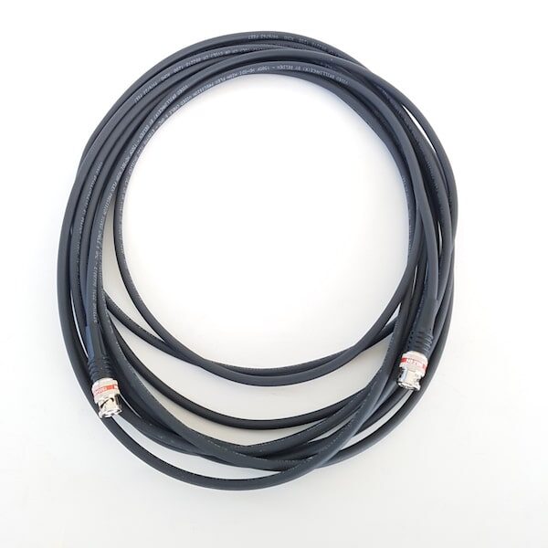 BELDEN 1505F 6G SDI cable with BNC connectors, variable lengths