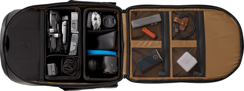 GOMATIC Peter McKinnon Everyday Daypack - Bundle with 2 small cube