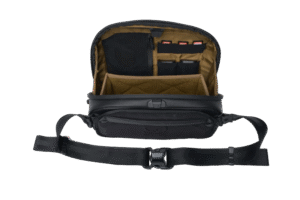 GOMATIC Peter McKinnon Camera Messenger 13L