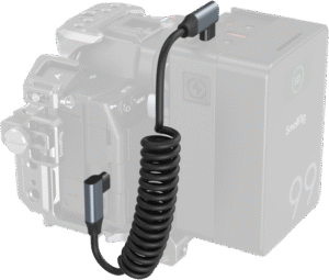 while also accommodating 100W fast charging