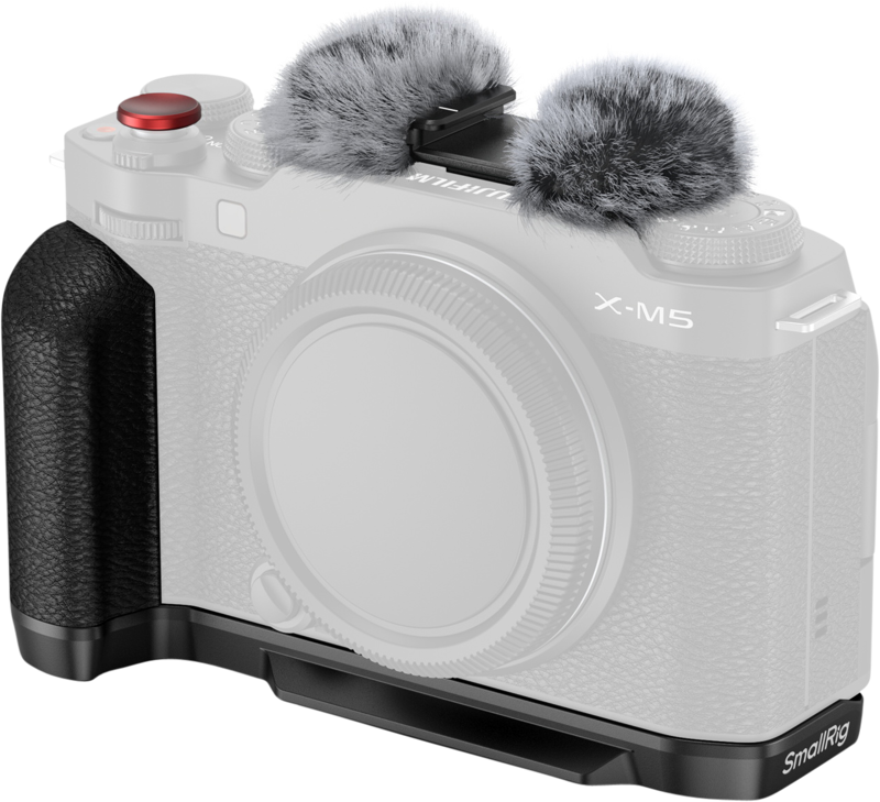 Designed to improve the camera grip. The texture and color of the grip perfectly match with FUJIFILM X-M5. The built-in Arca-Swiss quick-release baseplate allows for easy and fast Arca-type tripod assembly and disassembly.