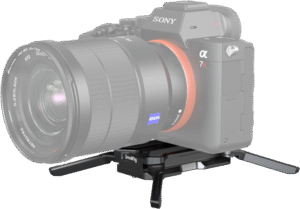 and avoid scratching the bottom of camera and lens