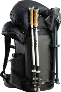 you can reach your gear while the bag is upright or lyingflat. Ideal for wildlife photographers