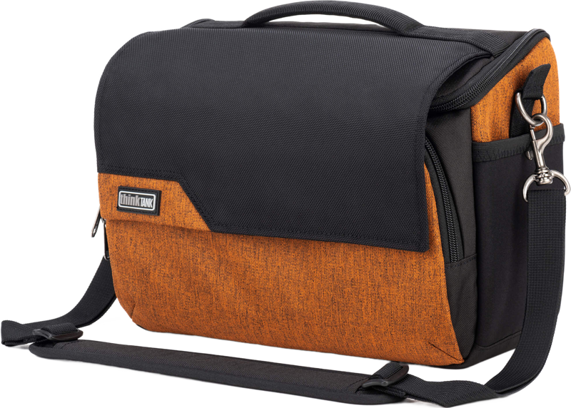 The Mirrorless Mover Series are specifically designed for mirrorless systems. Available in five sizes and four proprietary colors