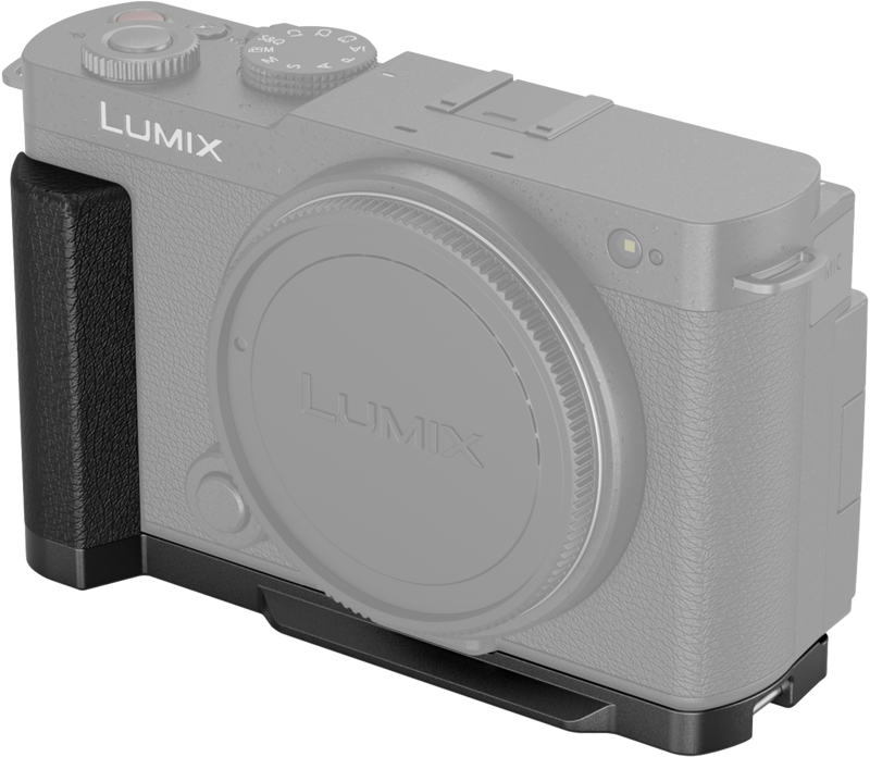 Designed to improve your grip on the camera. With the same texture and color scheme as the camera body