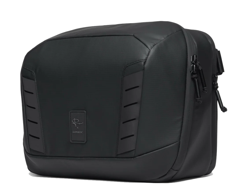 GOMATIC Peter McKinnon Camera Messenger 13L
