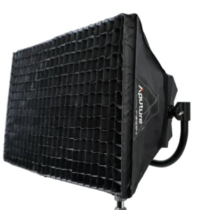 APUTURE Nova P600c Softbox