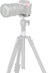 SMALLRIG 5482 Baseplate with Airtag Slot for Sony A7C II / A7CR Silver