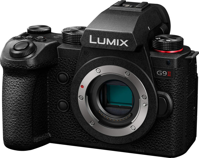 and the first PDAF in the Lumix G Series. A perfect tool to capture the decisive moment through improved high-speed performance and mobility.