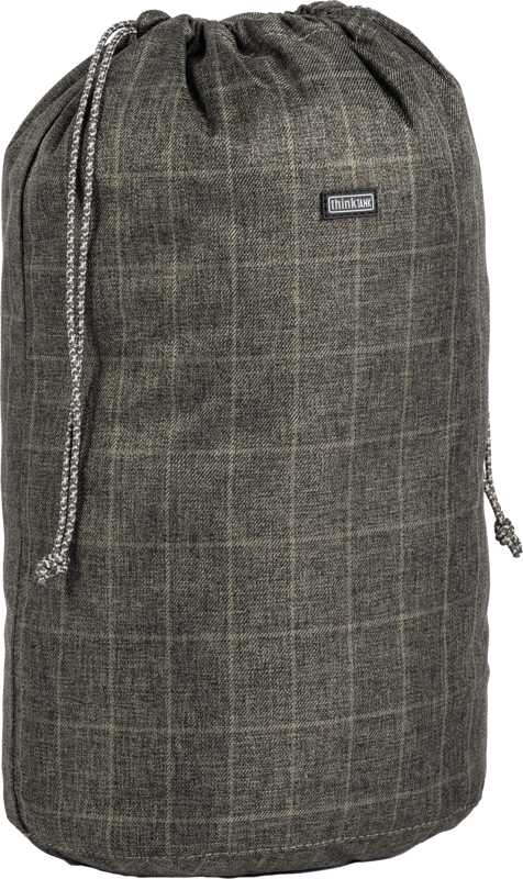 there isn’t much time to hang out at the laundromat. You need a bag that keeps fragrance in when you pack dirty laundry in with your fresh clothes.