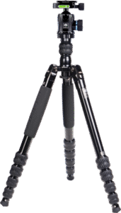 with max extended height of 163cm and built in Monopod