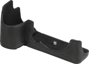 which is wear-resistant and breathable and offers a retro feeling to the camera setup.