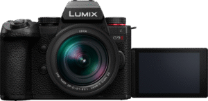 and the first PDAF in the Lumix G Series. A perfect tool to capture the decisive moment through improved high-speed performance and mobility.