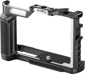 complemented by a silver and black color scheme that fits perfectly with the camera.