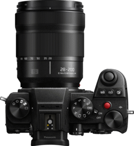 PANASONIC Lumix S5D with S-R28200 F/4-7.1 KIT