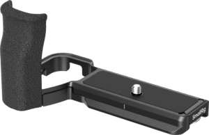 the L-shape mount plate with a silicone handle fits snugly and seamlessly into the camera.