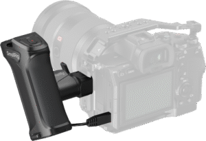 ensures a comfortable grip for both hands and offers one-click