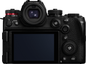 offering a 24.1MP partially stacked CMOS sensor