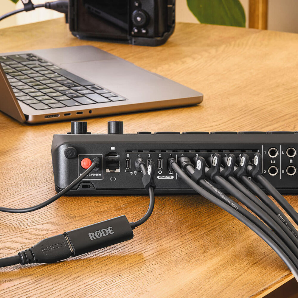 <li>FullHD 1080p 60 fps resolution</li>