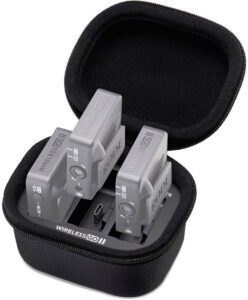 <li>Fits two transmitters and a receiver</li>