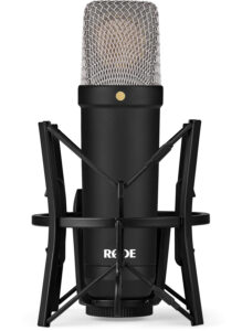 <li>Studio quality microphone set</li>