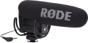 <li>High-quality condenser microphone</li>