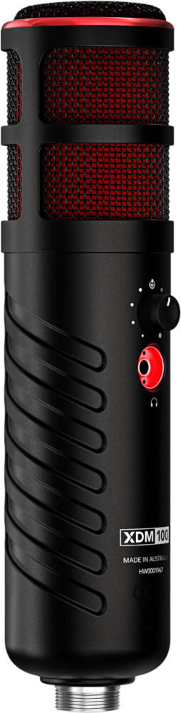 <li>Dynamic capsule & cardioid pattern reduces background noise</li>