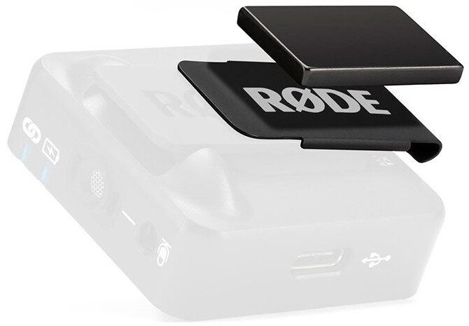 <li>Magnetic microphone clip</li>