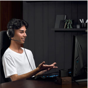 <li>Ergonomic design ensures passive noise insulation</li>