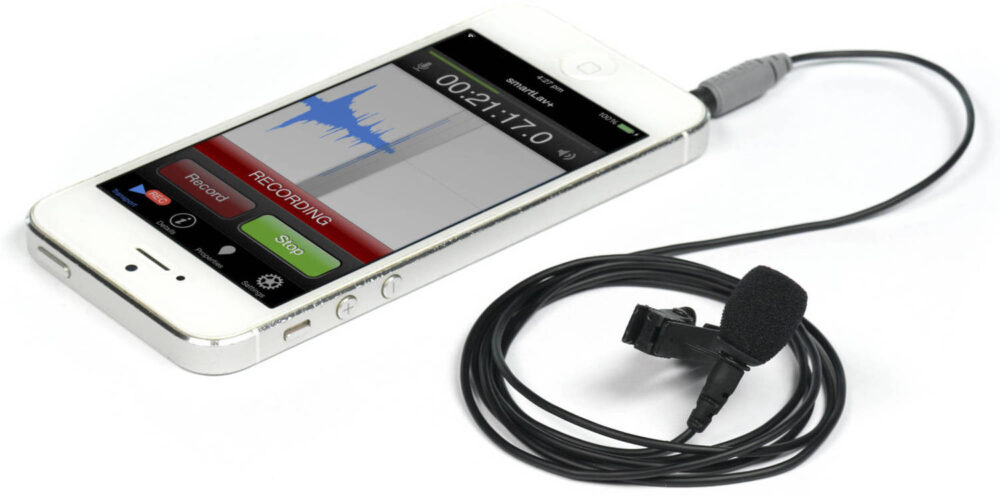 <li>High-quality clip-on microphone</li>