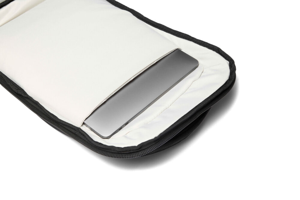 cables and other accessories</li>