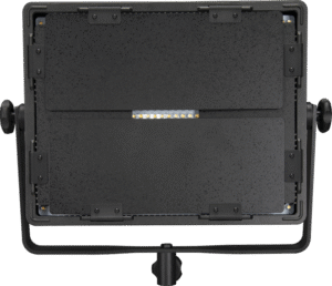 a maximum output of 3420 lumens (4000 Lux @ 1m 5600K)