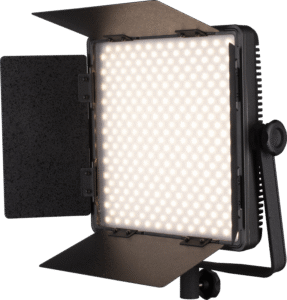 a maximum output of 2268 lumens (3245 Lux @ 1m 5600K)