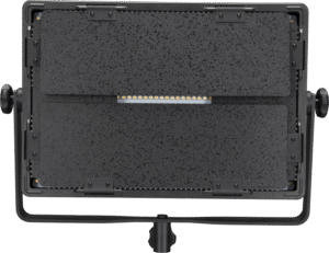 a maximum output of 4536 lumens (5015 Lux @ 1m 5600K)