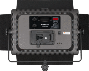 adjustable color temperature from 3200-5600K