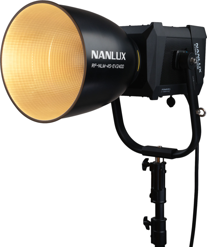 NANLUX Evoke 2400B Spot Light in Flight Case with 45° Reflector