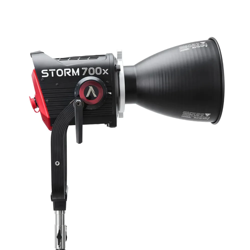 APUTURE Storm 700x