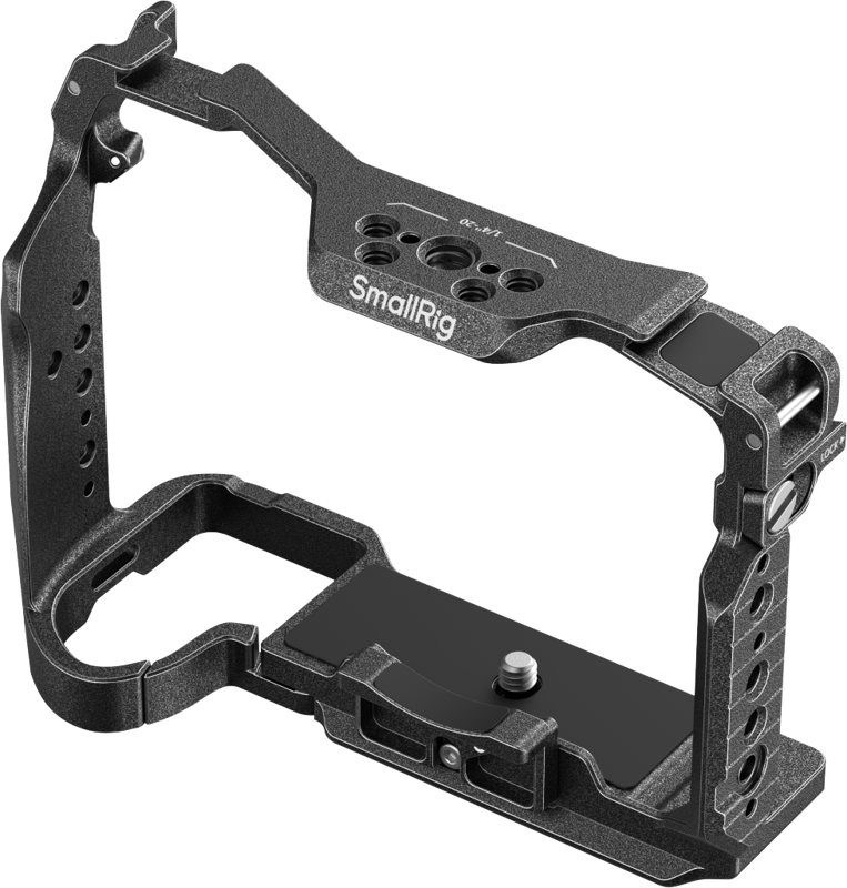 while built-in pads protect it from scratches. The integrated teleconverter support is compatible with Sony FE 1.4x and 2.0x models