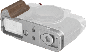 natural texture but also imparts a discreet retro charm to your camera.