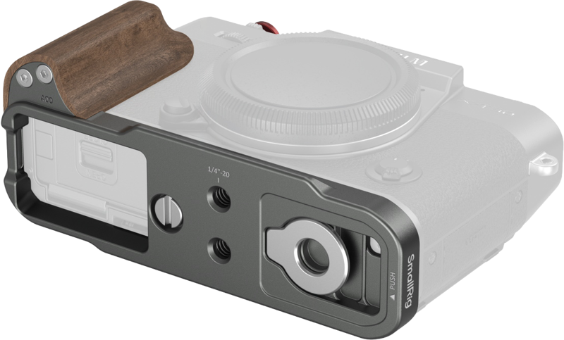 natural texture but also imparts a discreet retro charm to your camera.