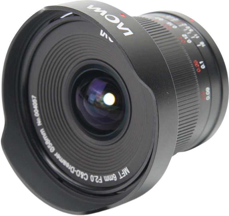 and dramatic street photography with ease and creativity.