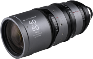 with a constant T4.5 aperture and a parfocal design that holds focus while zooming.