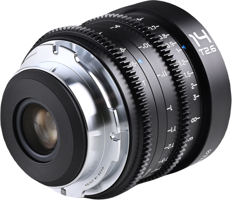 this lens excels in capturing expansive landscapes